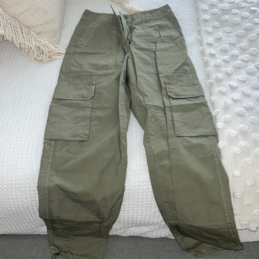 Kith size 24 green cargo pants